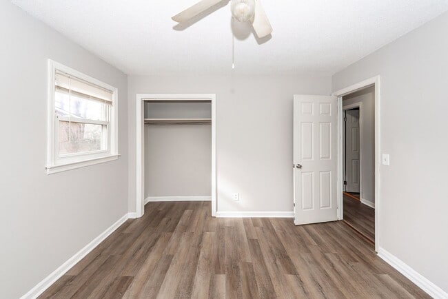 Building Photo - 4 Bedroom, 2.5 Bathroom Home on James Island