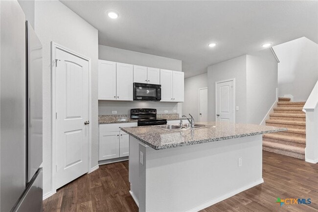 Building Photo - 13508 Tai Londo Dr