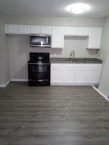 Building Photo - 2211 N Elm St