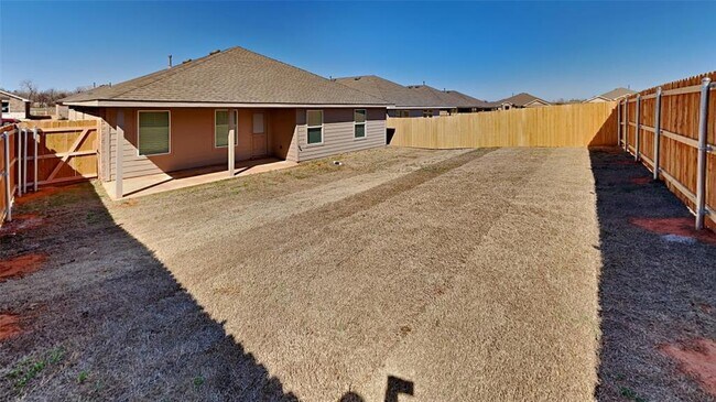 Building Photo - 2904 Campfire Dr