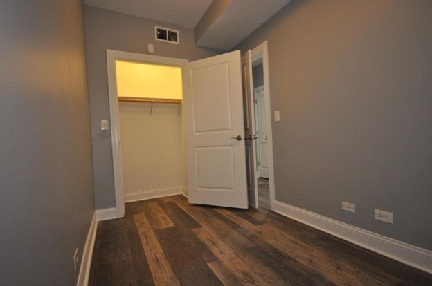 Building Photo - 622 E Oakwood Blvd