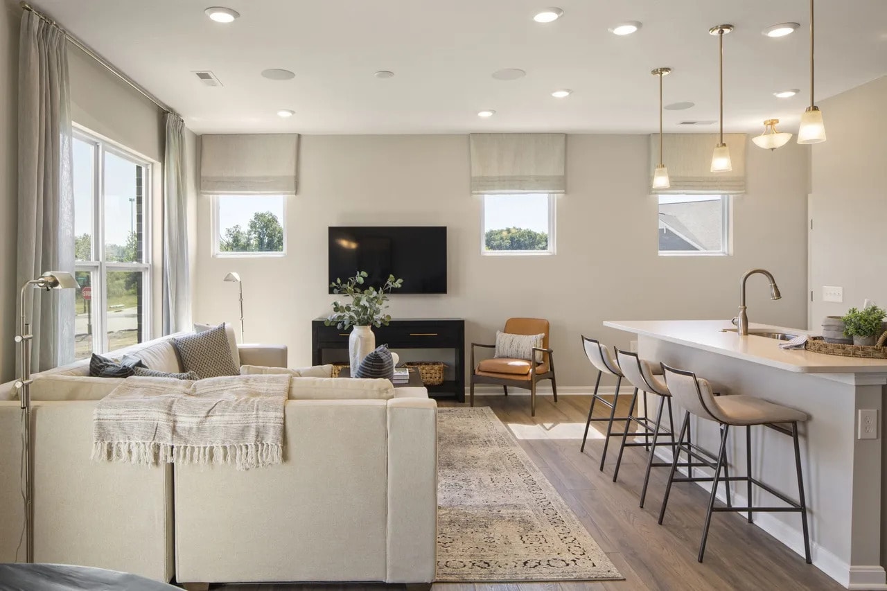 Building Photo - 5567 Eagle Ct