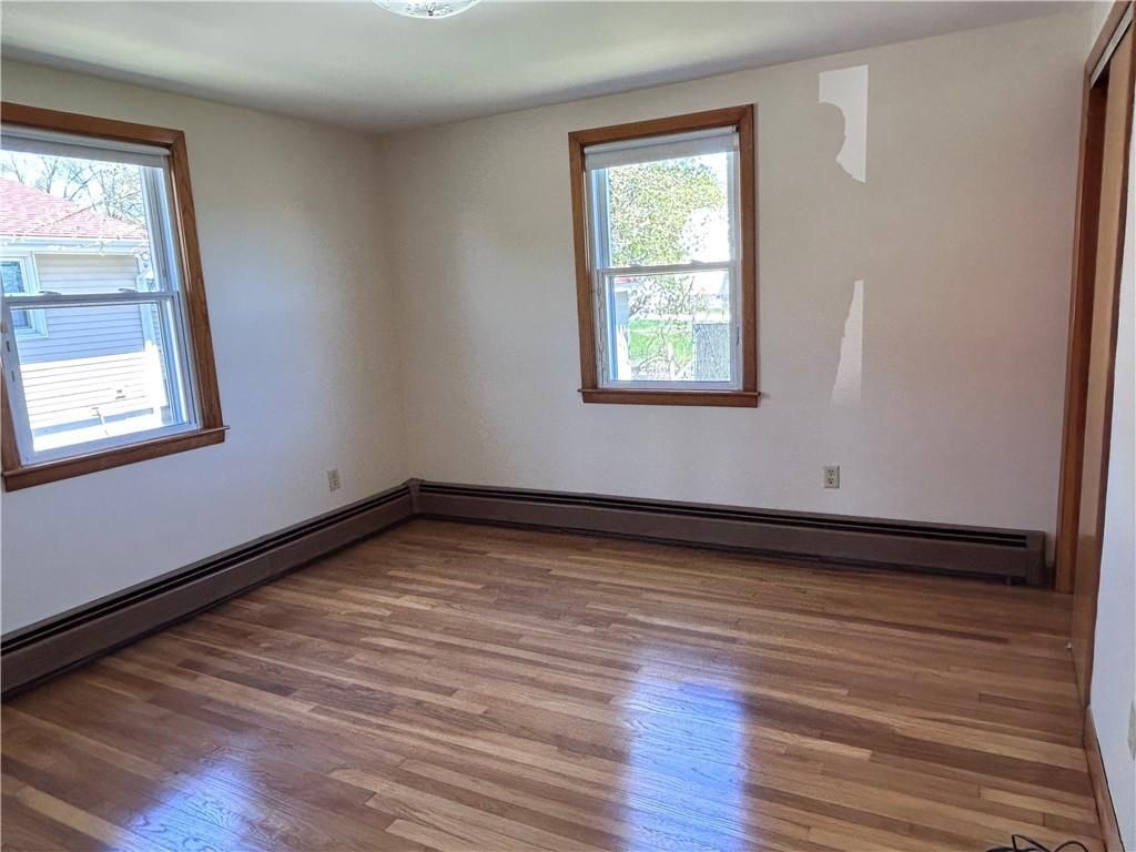 Building Photo - 9 Custer Ave