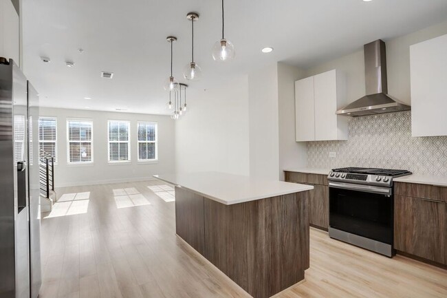 Building Photo - Beautiful Four Bedroom Abode in Brookland/...