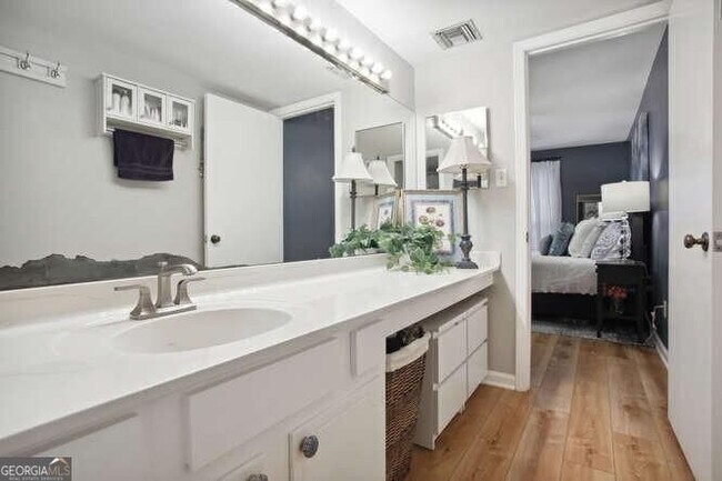 Building Photo - 109 Maison Pl NW