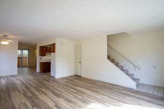 Building Photo - 9120 SW Becker Dr