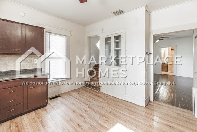 Building Photo - 5202 E State Rd 42