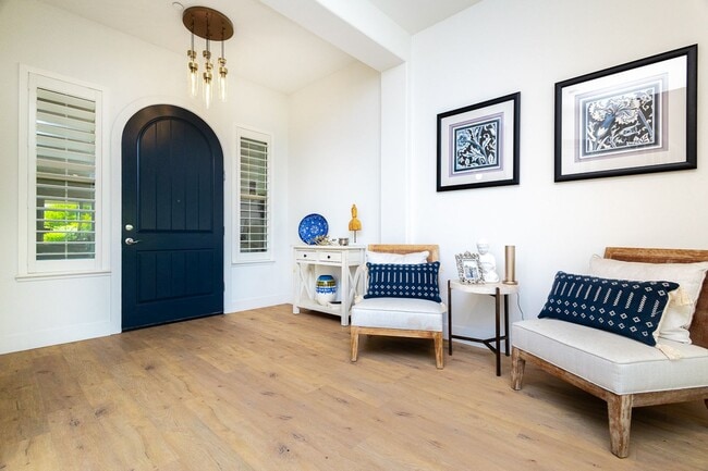 Building Photo - Gorgeous Custom Upgraded Serrano Home!