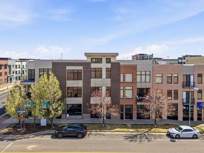 Building Photo - 11582 Colony Row