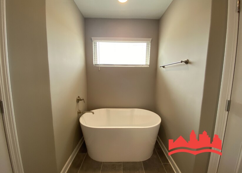 Building Photo - 5493 Stone Arch CV