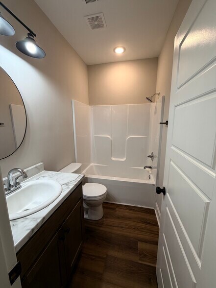 Building Photo - 10515 Wall Triana Hwy