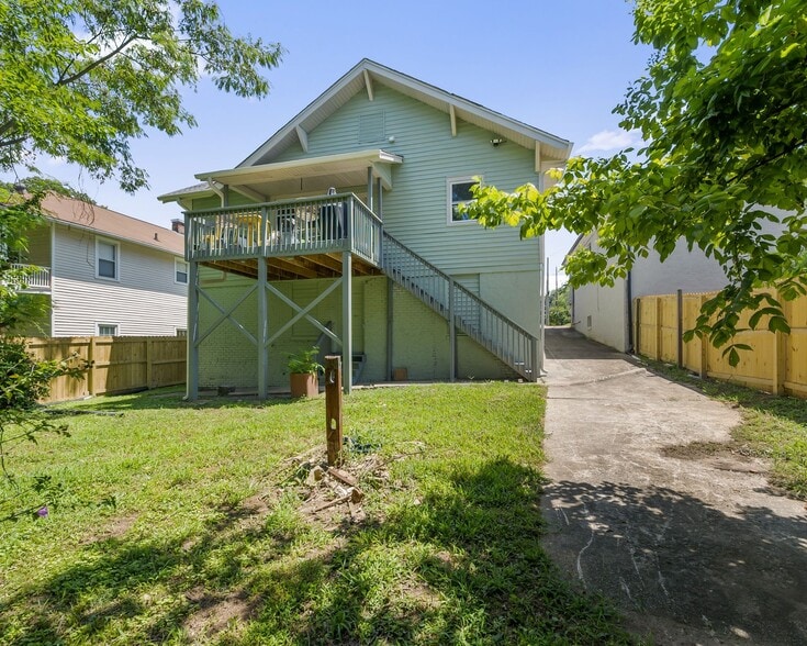 Building Photo - 512 Granville Dr
