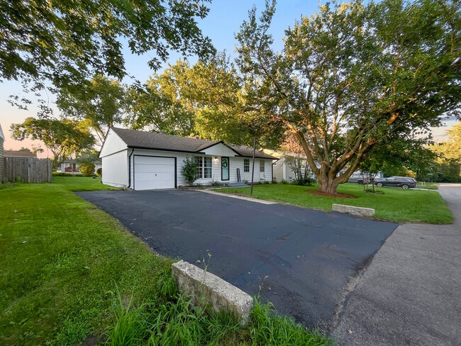 Primary Photo - 3208 Sunrise View St