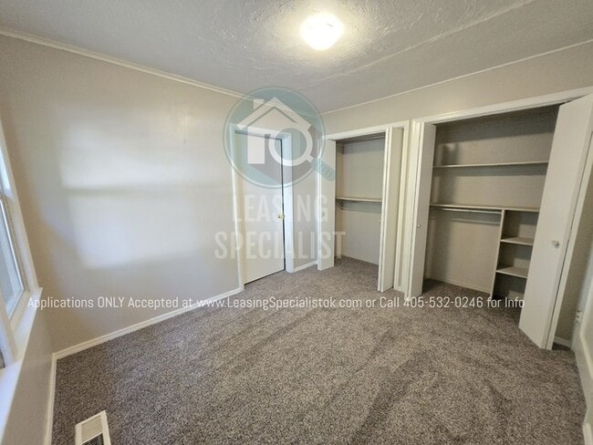 Building Photo - Charming Del City 4 Bed 2 bath!