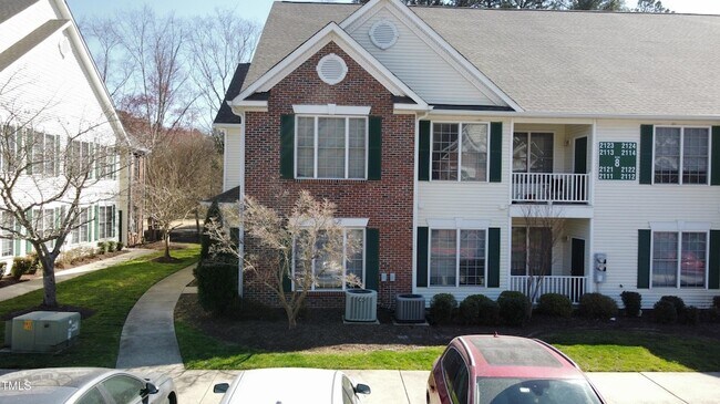 Building Photo - 2111 Kudrow Ln
