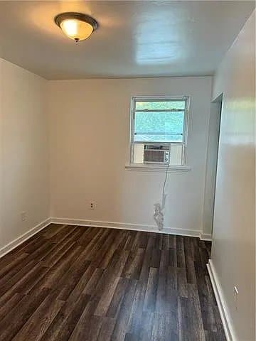 Building Photo - 321 Bengal Rd