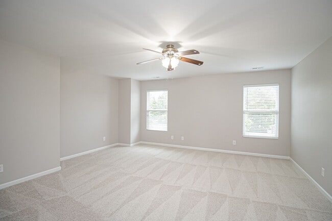 Building Photo - (Coming Soon) Beautiful 4 Bedroom Home in ...