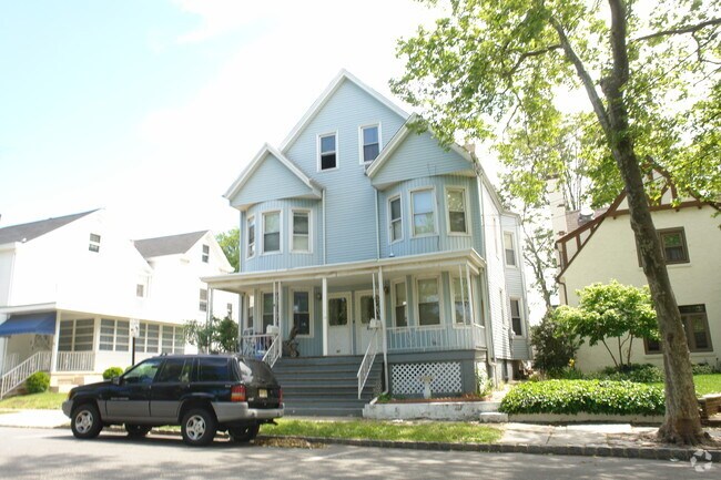 Building Photo - 60-62 High St