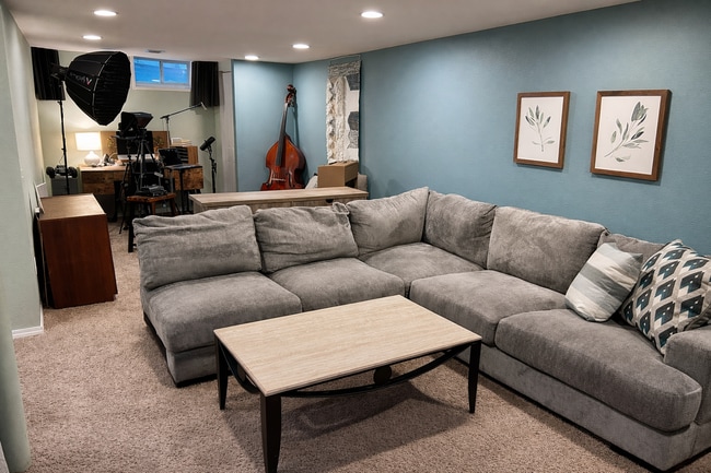 Building Photo - 3 bedroom Cape Cod