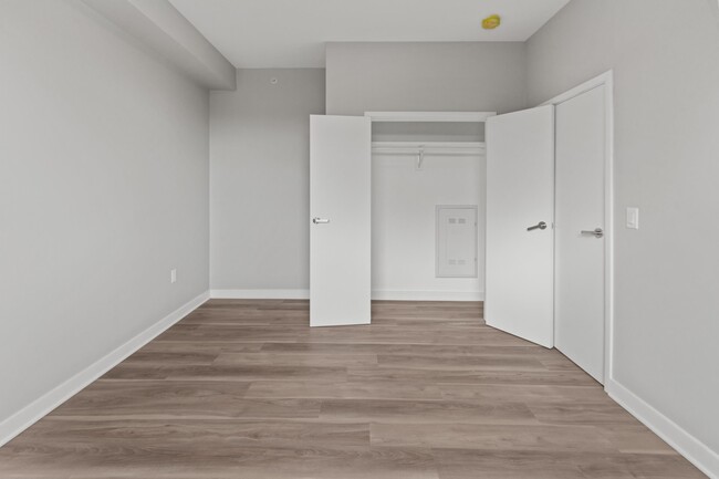 Building Photo - 475 Communipaw Ave