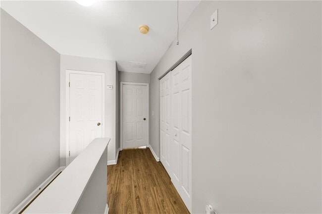 Building Photo - 3160 Mill Springs Cir NE