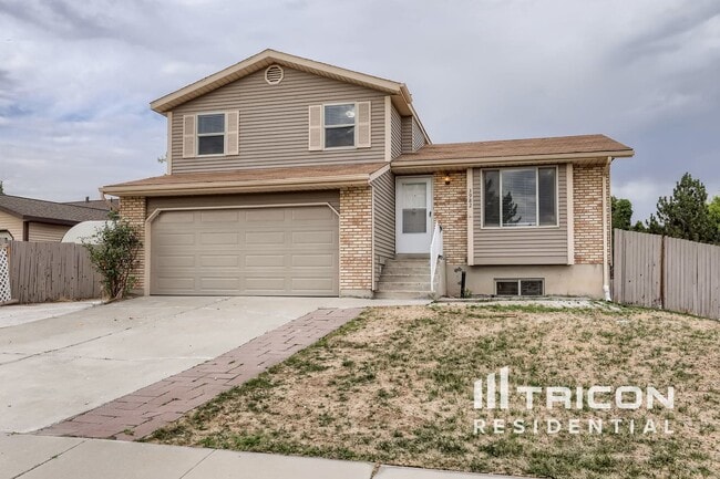 Building Photo - 3982 Contadora Ln