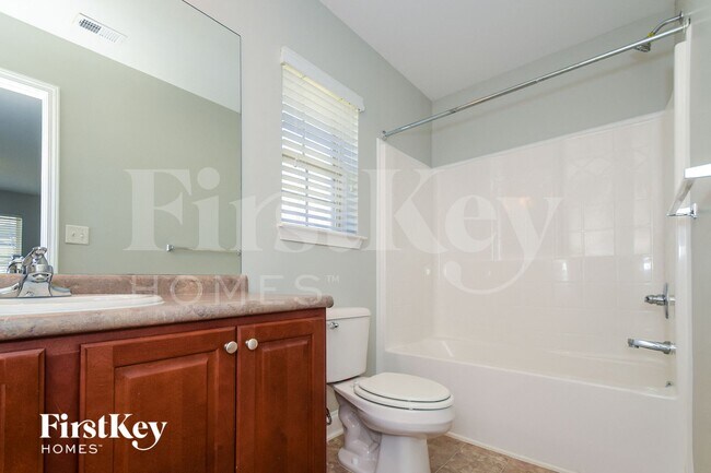 Building Photo - 125 Hidden Trace Ct