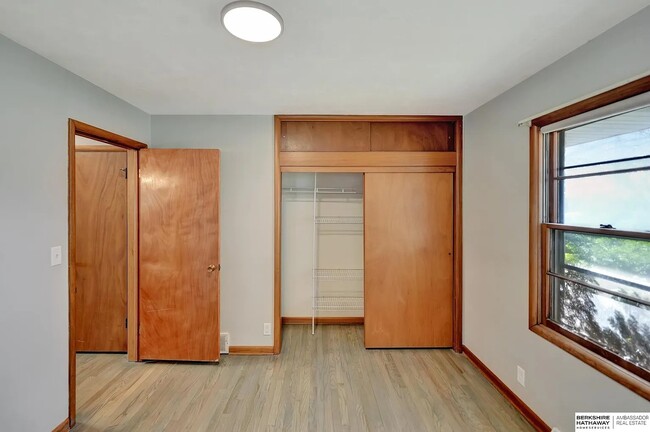 Building Photo - 4620 Van Dorn St