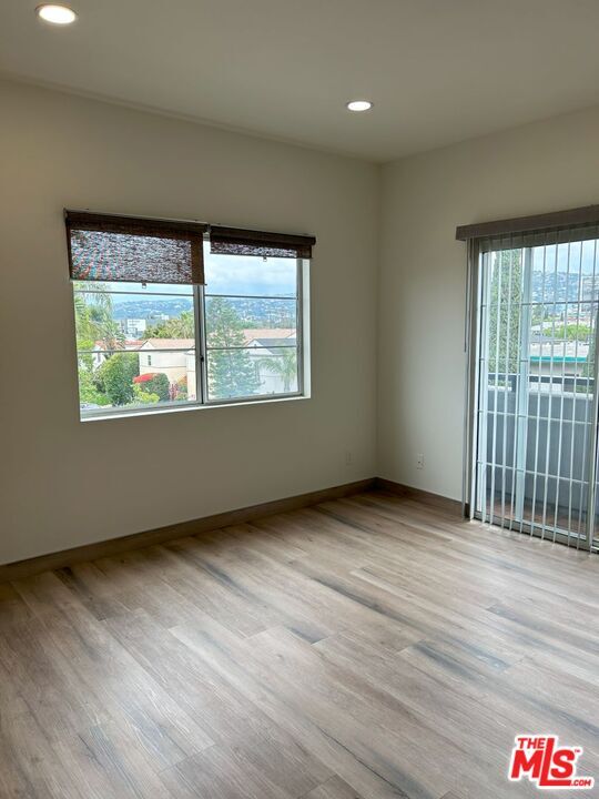 Building Photo - 7916 Blackburn Ave