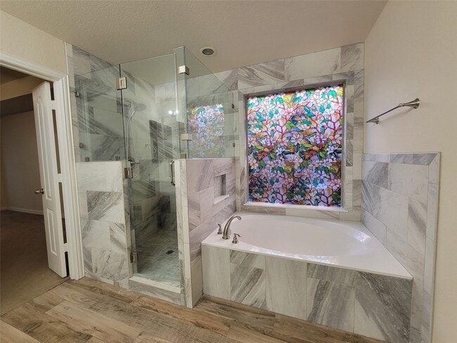 Building Photo - 9717 Sinclair St