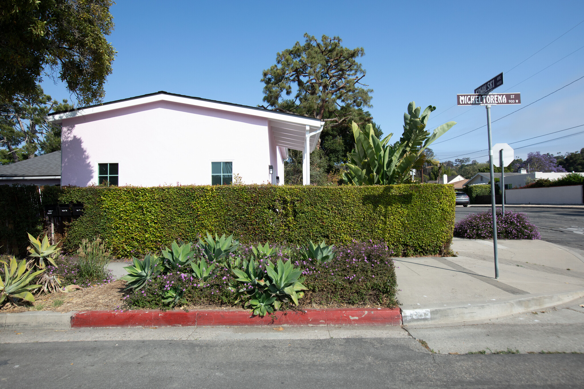 Building Photo - 1435 Gillespie St