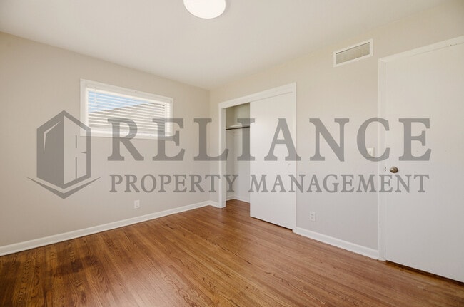 Building Photo - 9711 W Birch Ln