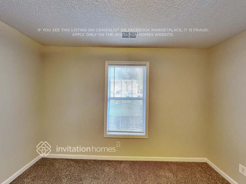 Building Photo - 290 Hunters Chase