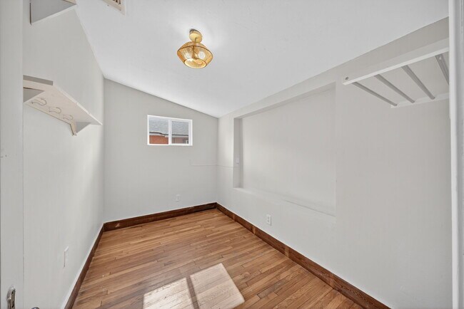 Building Photo - 224 Forrest Ave