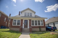 Building Photo - 1415 W Main St