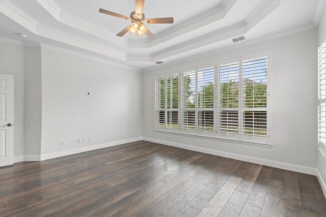 Building Photo - 821 High Willow Dr