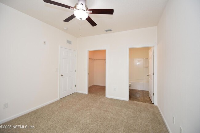 Building Photo - 2211 Golden Lake Loop
