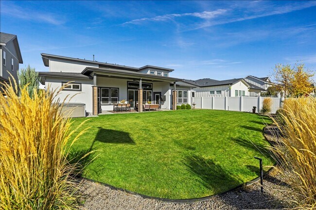 Building Photo - Gorgeous 4-Bedroom Home in Dry Creek Ranch...
