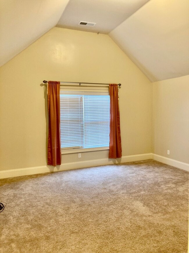 Building Photo - 8758 Crenshaw Dr