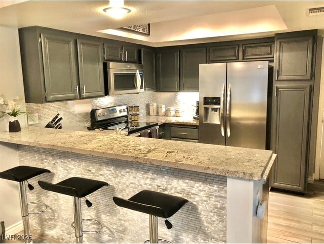 Building Photo - 2700 Lodestone Dr