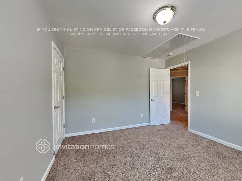 Building Photo - 4800 Tenby Dr