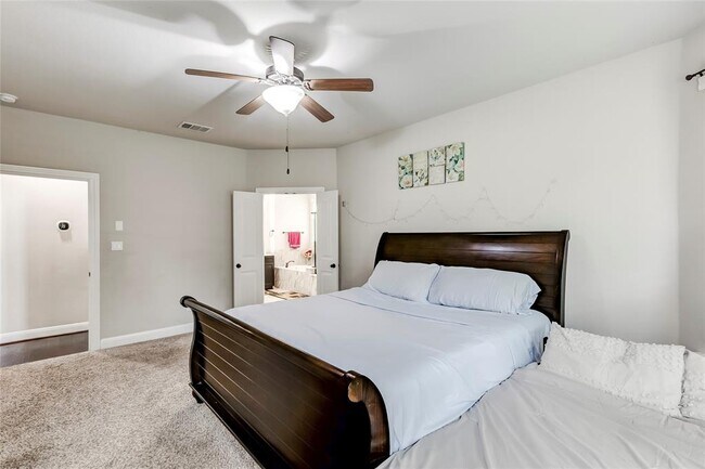 Building Photo - 4424 Casa Robles Dr