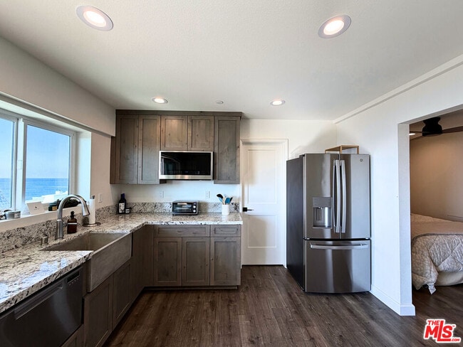 Building Photo - 11862 Ebbtide Ln