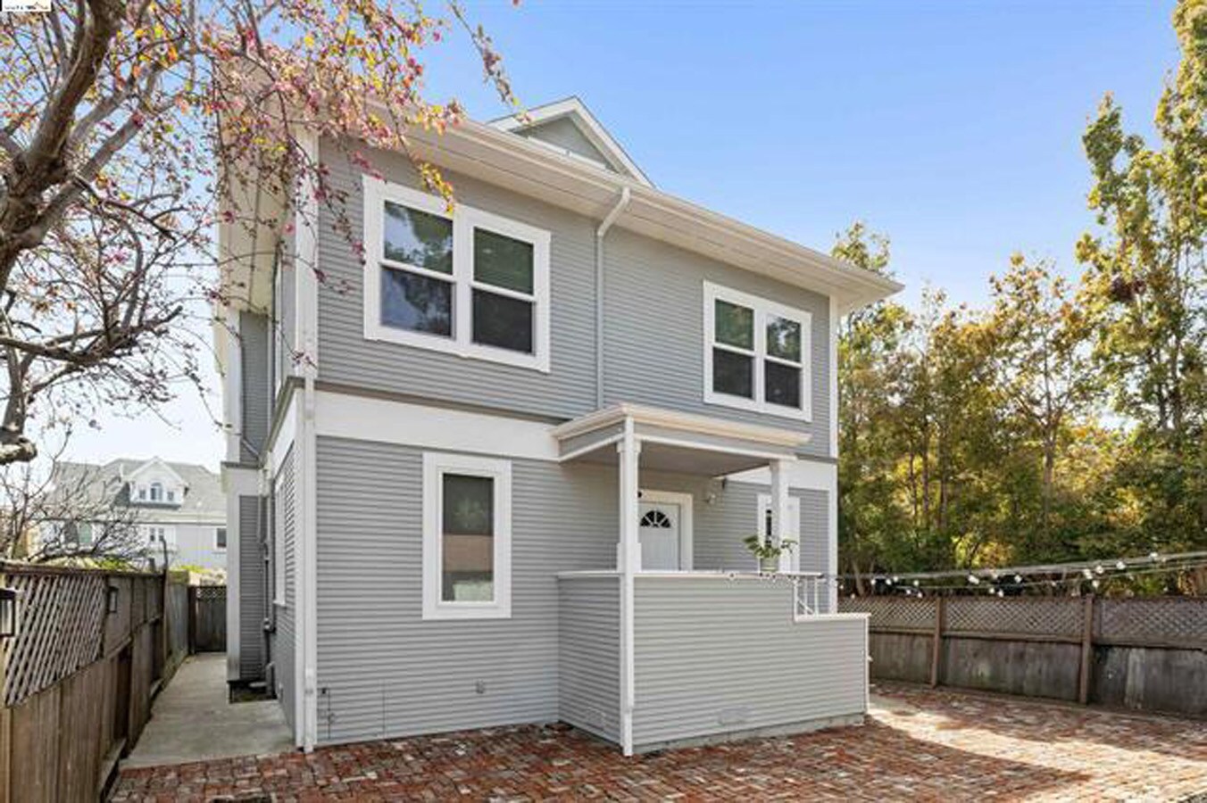 Building Photo - 2211 Haste St