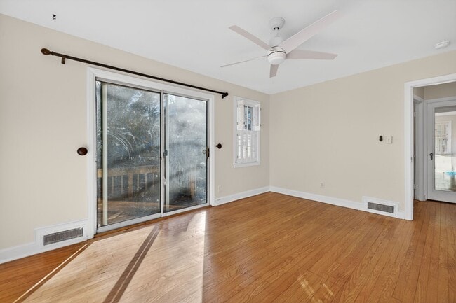 Building Photo - 4556 S Chelsea Ln