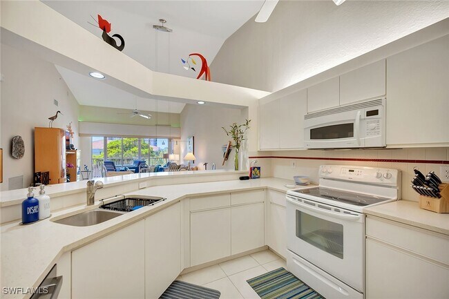 Building Photo - 7654 Pebble Creek Cir