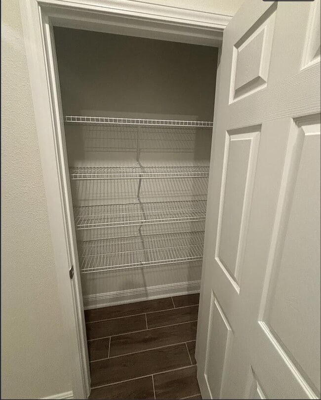 Building Photo - 45 Splendor Run