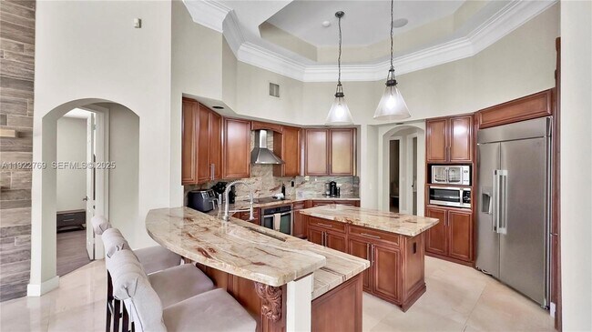 Building Photo - 2530 Monterey Ct