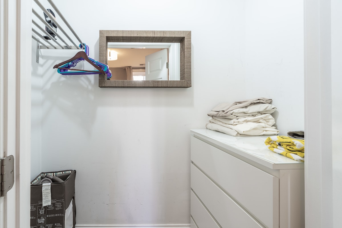 2 bedroom/2 bathroom, first bedroom closet - 403 P St NW