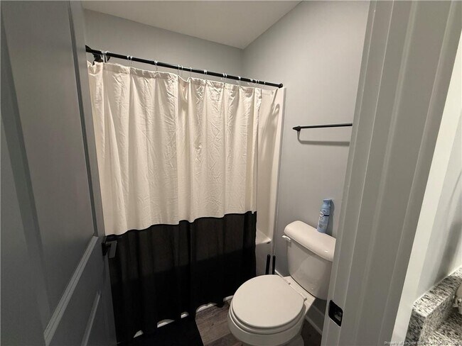 Building Photo - 3034 Candlelight Dr